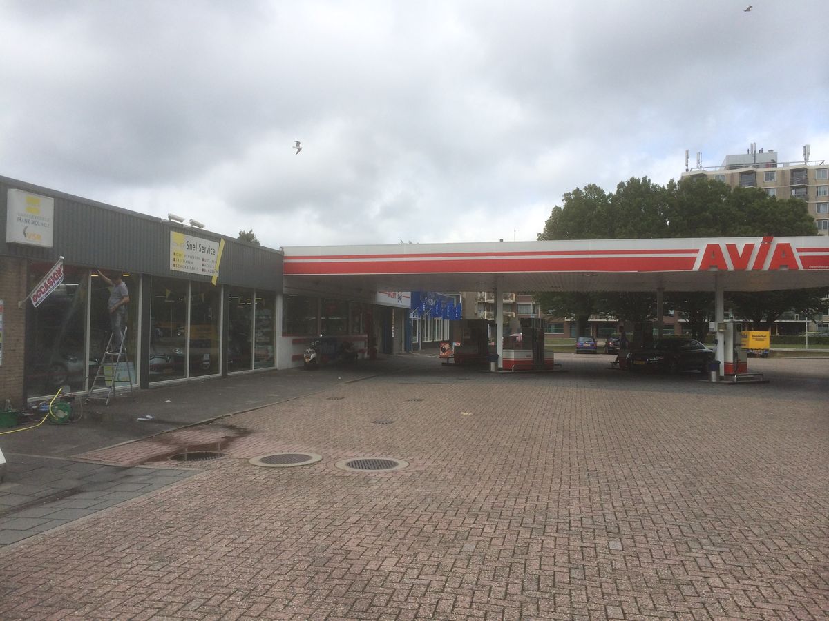 AVIA tankstation Zaandam lek isolatieglas